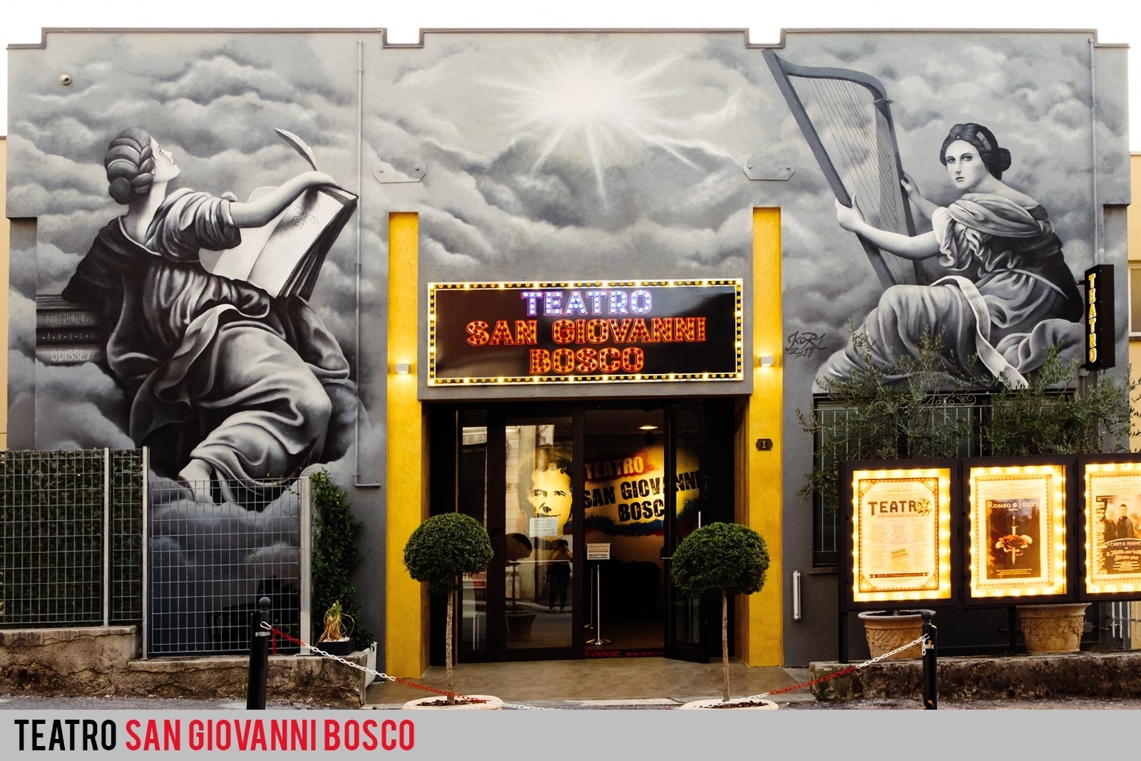 esterno teatro